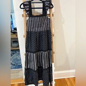 Vineyard Vines Smocked Maxi Dress - excellent condition